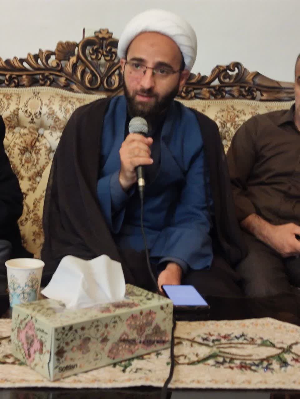 برپایی روضه خانگی به همت بچه های مسجد اشکاردشت چالوس