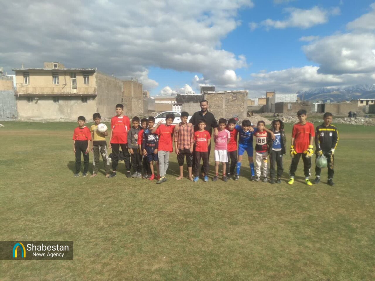 رویکرد تربیتی مسجد فاطمه الزهرا(س) دورود با محوریت اجرای برنامههای تابستانه