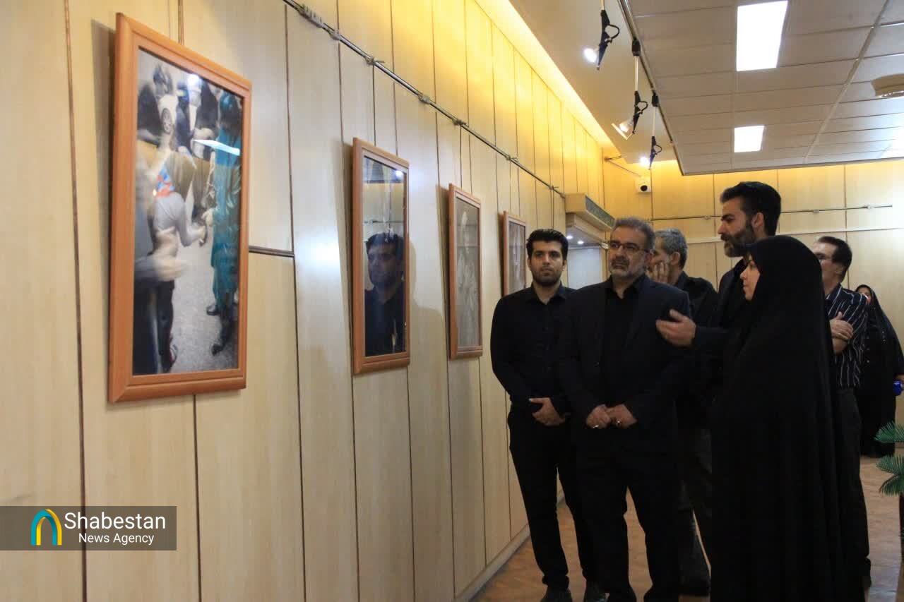 نمایشگاه عکس «شور عاشورایی» در خرمآباد افتتاح شد