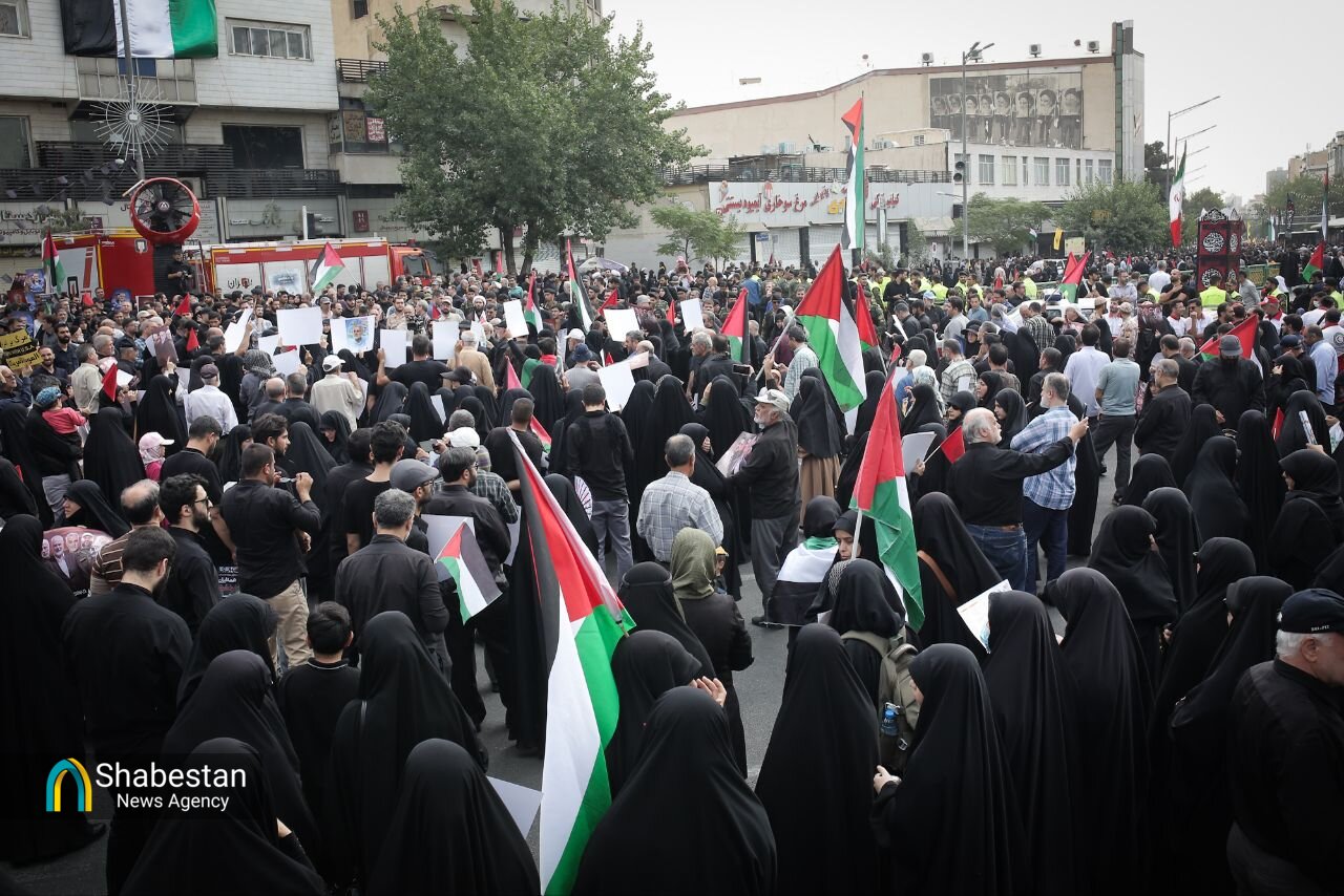 مکتب سلیمانی برای «شهیدِ مقاومت» سنگ تمام گذاشت