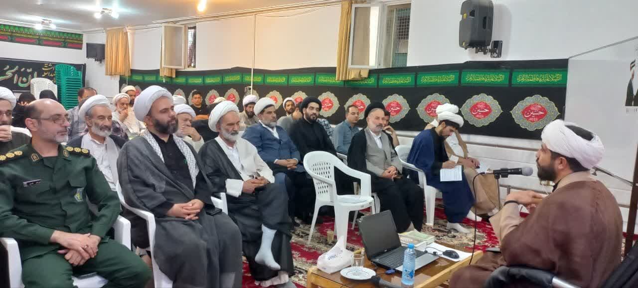 نشست توجیهی عملیات توانمندسازی مساجد آران و بیدگل برگزار شد