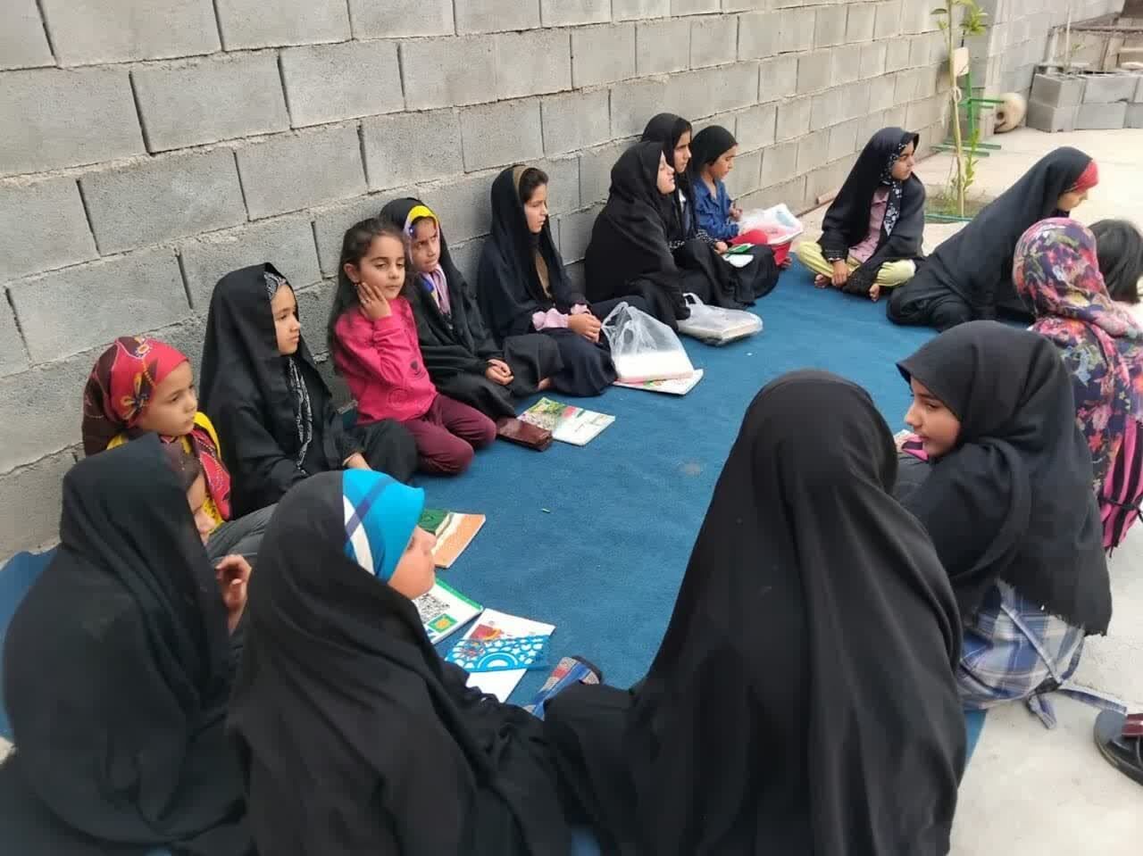 کودکان روستای شوارز با حضور در مسجد بزرگ میشوند