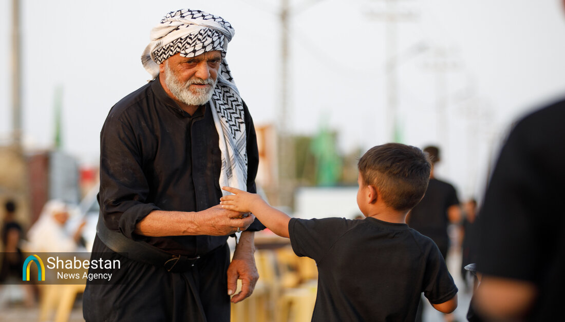 وقتی کودکان میزبان زائران اربعین می شوند