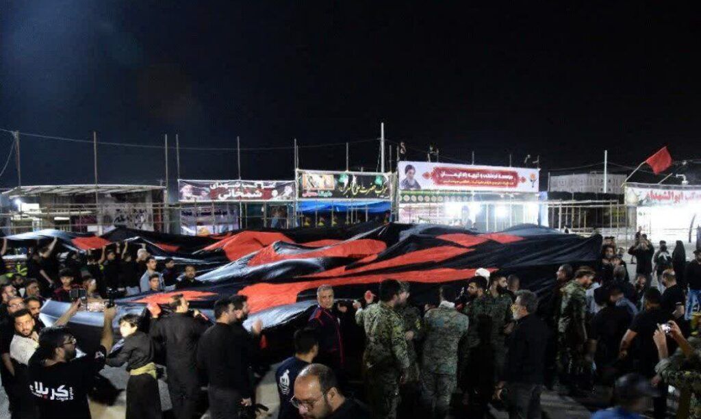 آیین اهتزاز پرچم عزای حسینی و آغاز به کار مواکب مرز شلمچه+ عکس