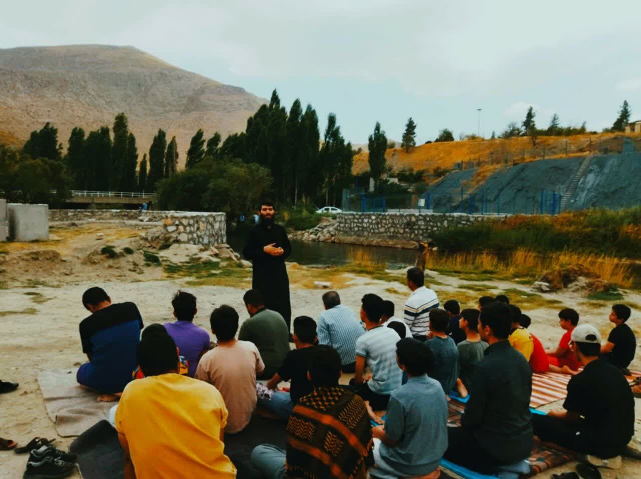 یک روز شاد و هیجان انگیز برای دهه هشتادیهای خمینی