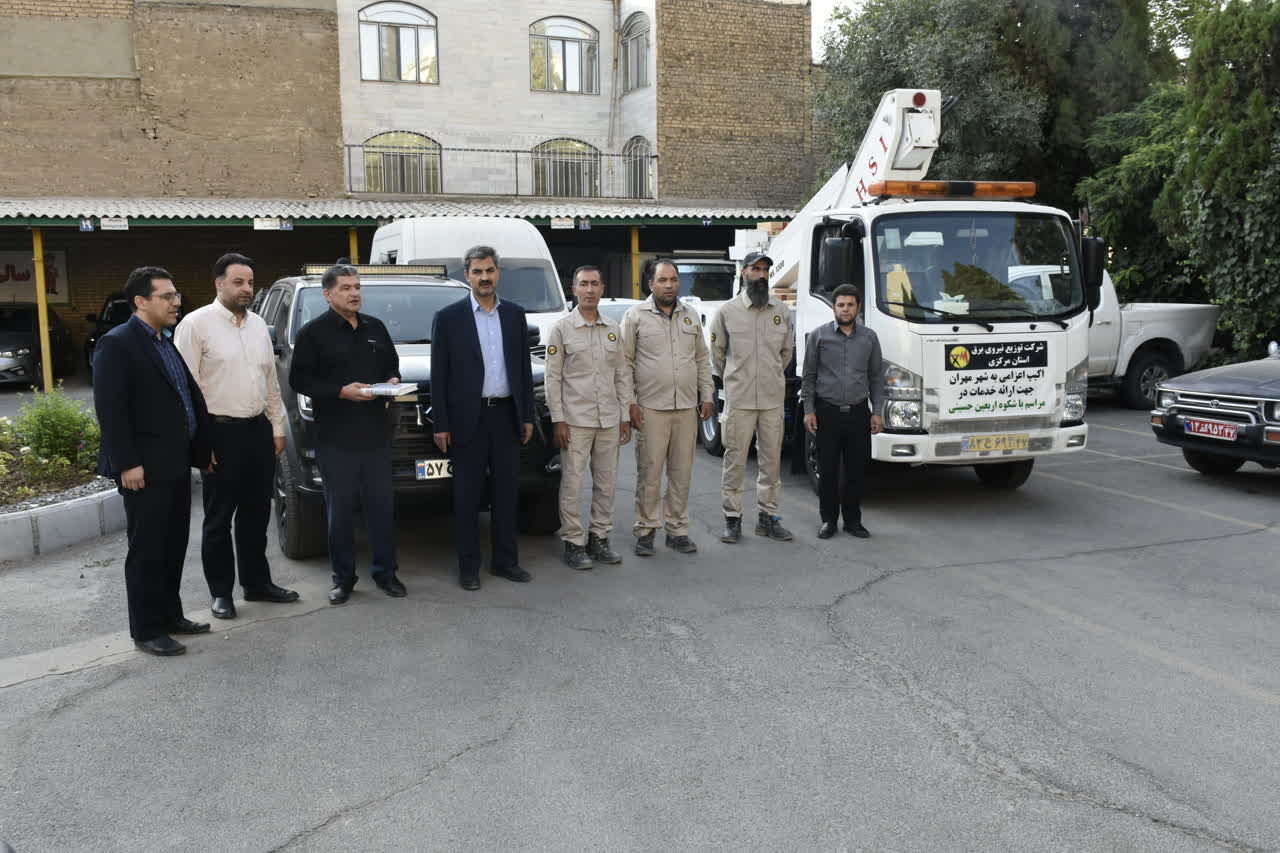 خدمت رسانی توزیع برق استان مرکزی به زائران اربعین حسینی در مرز مهران