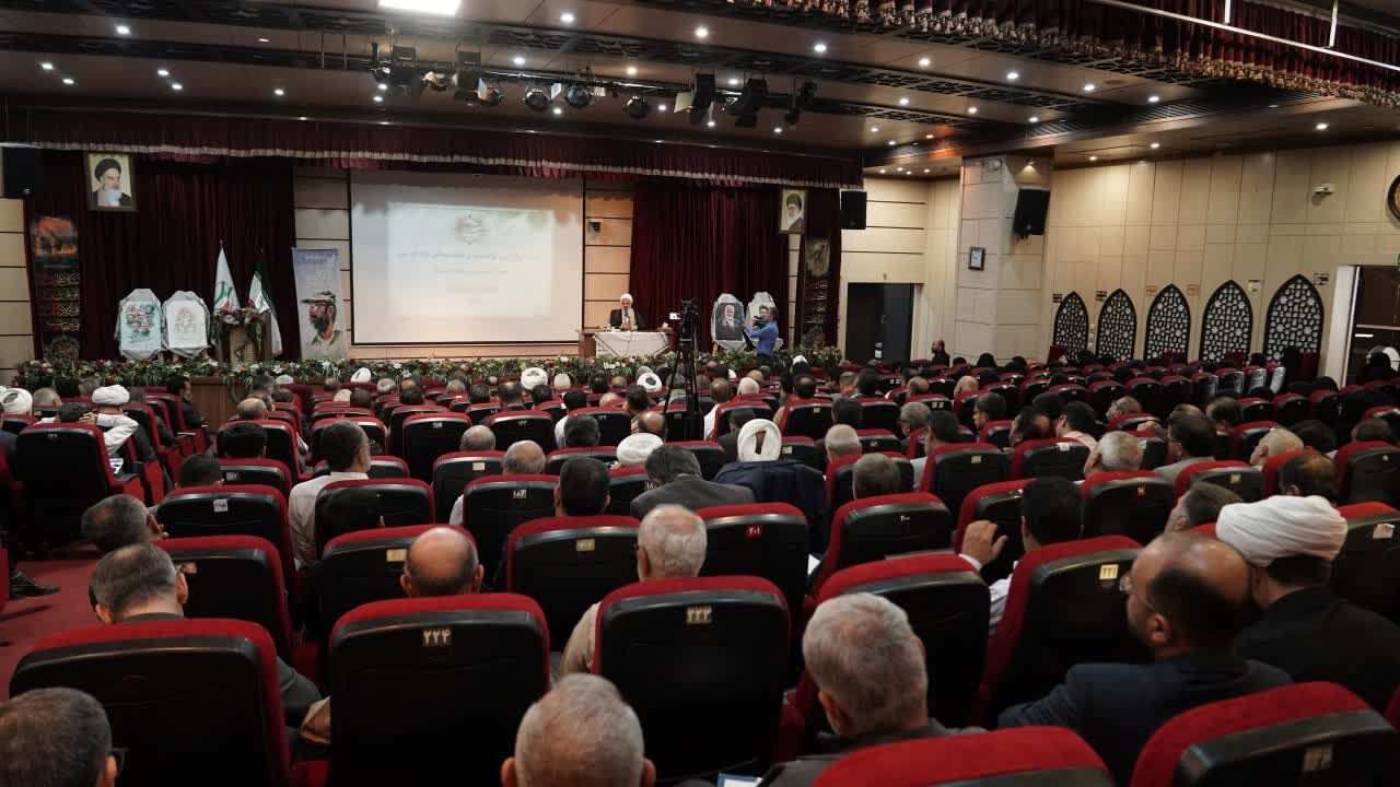 اساتید جهادگر تبیین انقلاب را به سمت موفقیتهای بیشتر هدایت کنند