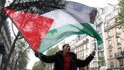 حمل «پرچم فلسطین» به عنوان نماد«مقاومت» در سراسر فرانسه