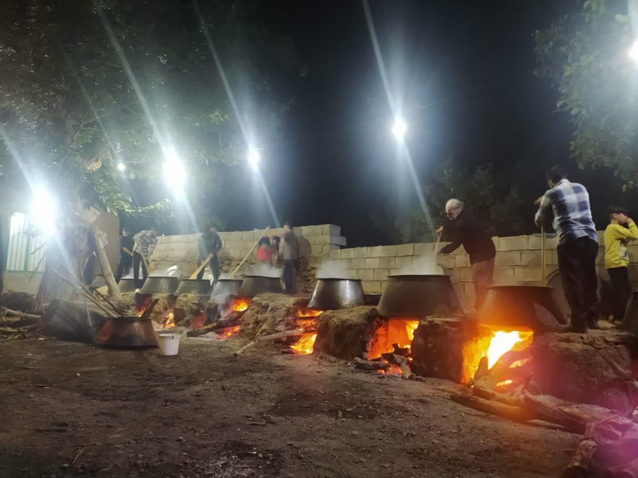 «آش باران و برکت» و «سفره برکت» از آیین های قدیمی برزُک کاشان