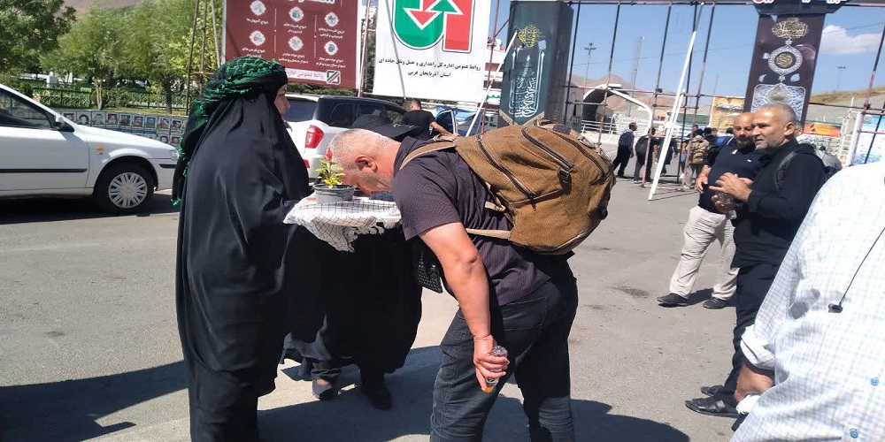 بانوان مسجدی آذربایجانغربی؛ خادم الحسین در مرز تمرچین