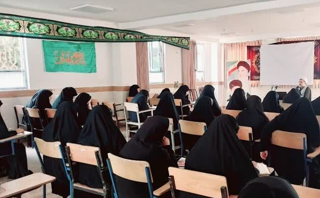 تمدن سازی یعنی تبدیلِ فرهنگِ ابتذال به فرهنگ انتظار