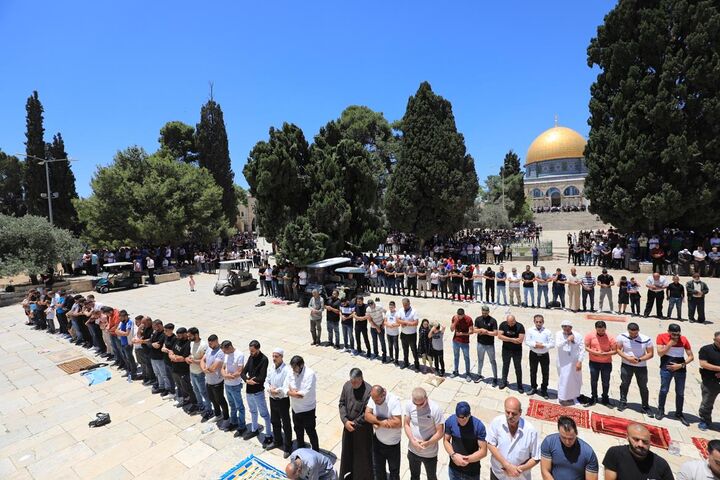 اقامه نمازجمعه ۵۰ هزار فلسطینی در مسجد الاقصی