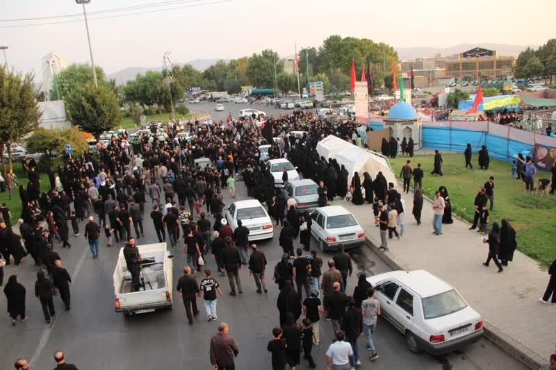 ملایر بوی اربعین گرفت/ دلهایی جا مانده از مسیر عشق