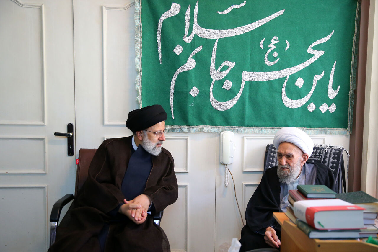 کتابهایی از سخنرانیهای آیت الله ناصری روانه بازار نشر شد