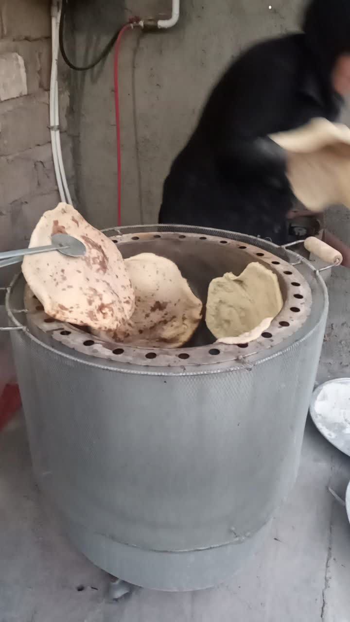 از کمک به نیازمندان تا آزادی زندانیها