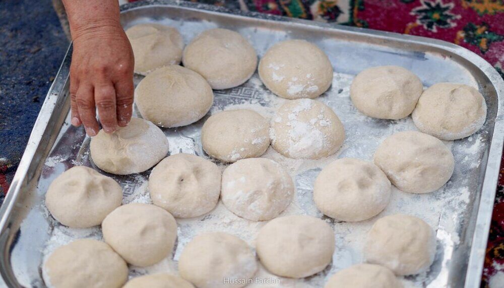 خدمترسانی هرساله بچههای موکب امام حسن عسکری به زائرین اربعین در کربلا