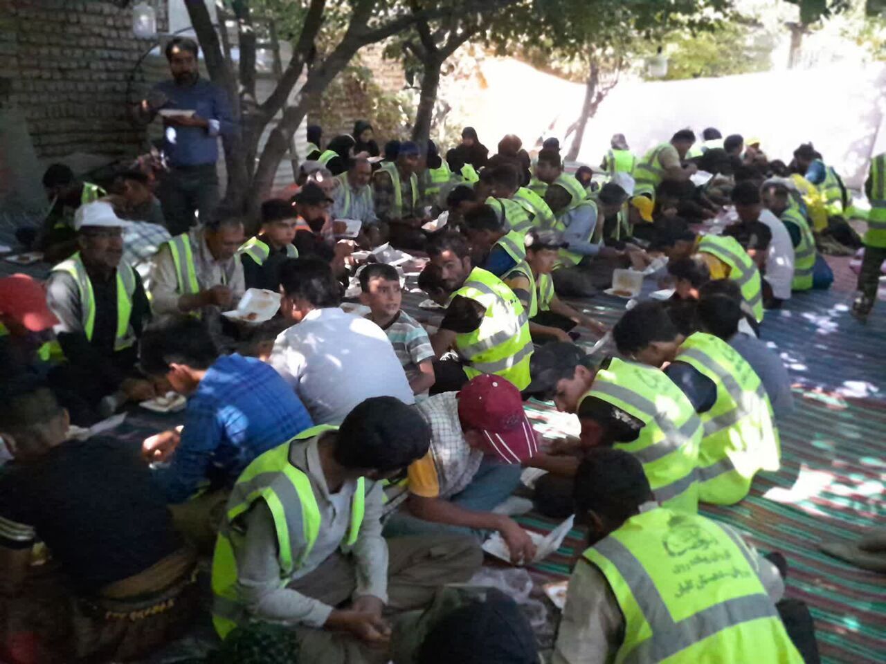 کانونهای مسجدی، پای کار خدمت به زائرین پیاده رضوی