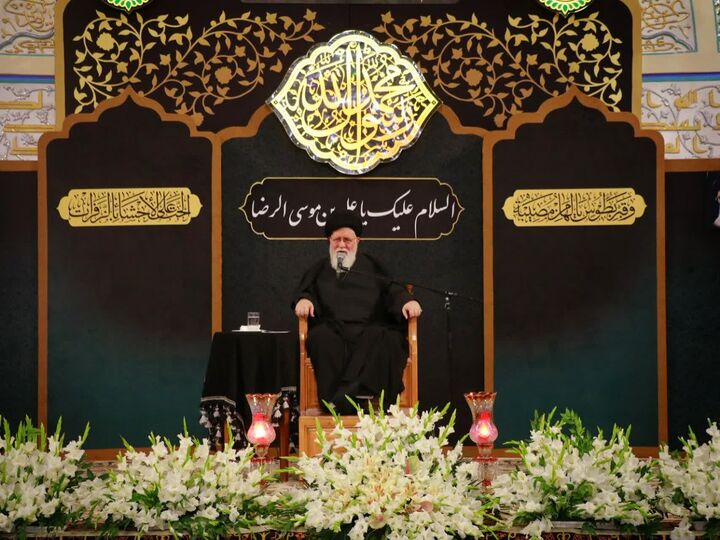 امام رضا(ع) توطئه مأمون برای تبدیل امامت به خلافت را خنثی کرد