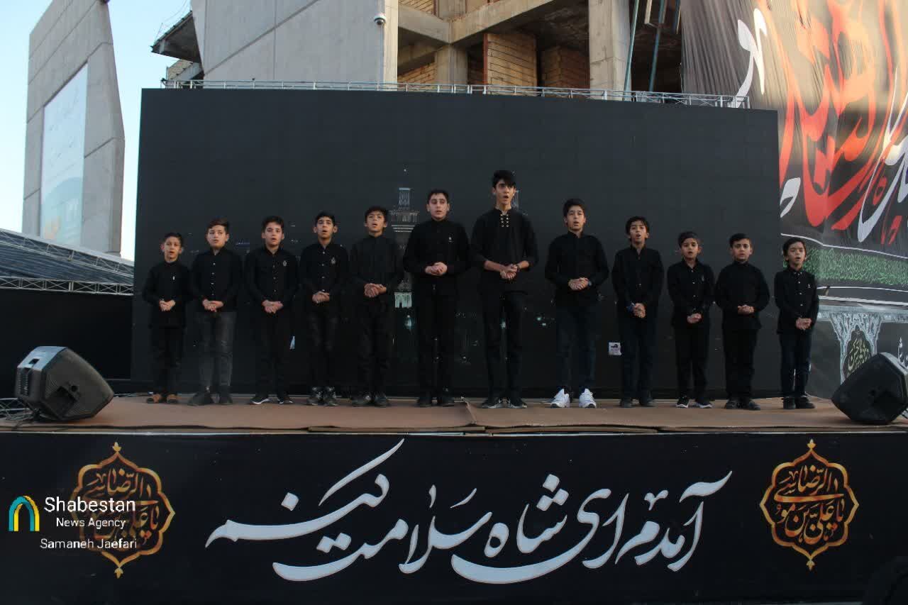 در دهه آخر صفر نوجوانان خدمتپذیر، خدمتگزار شدند