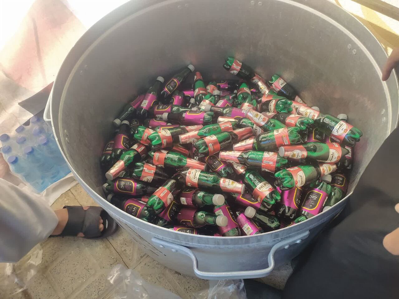 این مسجد با هزینه مردم و داوطلبانه مدیریت میشود