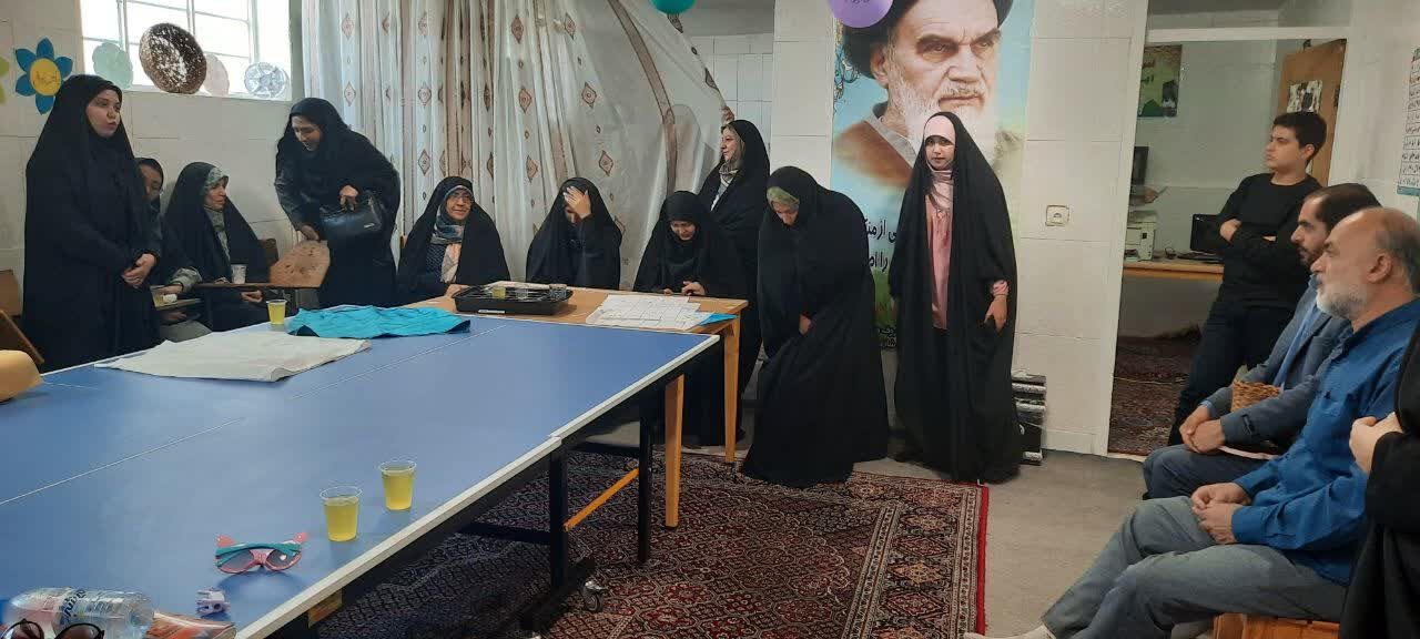 فعالیتهای کارآمد و بهروز قشر نوجوانان را به مسجد جذب میکند