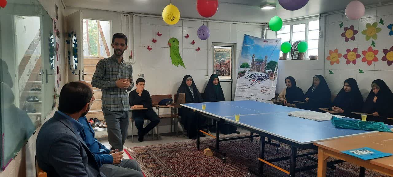 فعالیتهای کارآمد و بهروز قشر نوجوانان را به مسجد جذب میکند