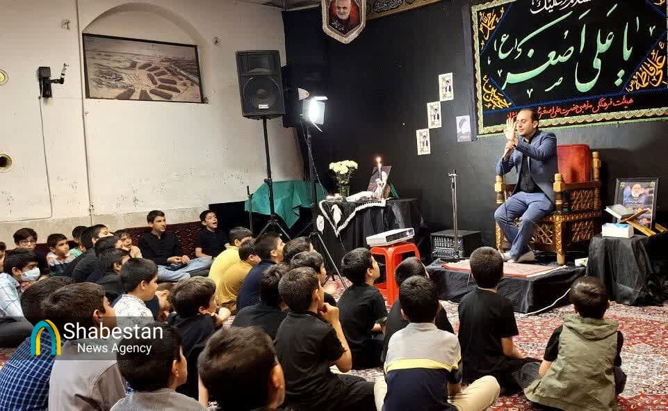 از دنیای رنگی تا نور ایمان/ داستان کودکان «فتاح»