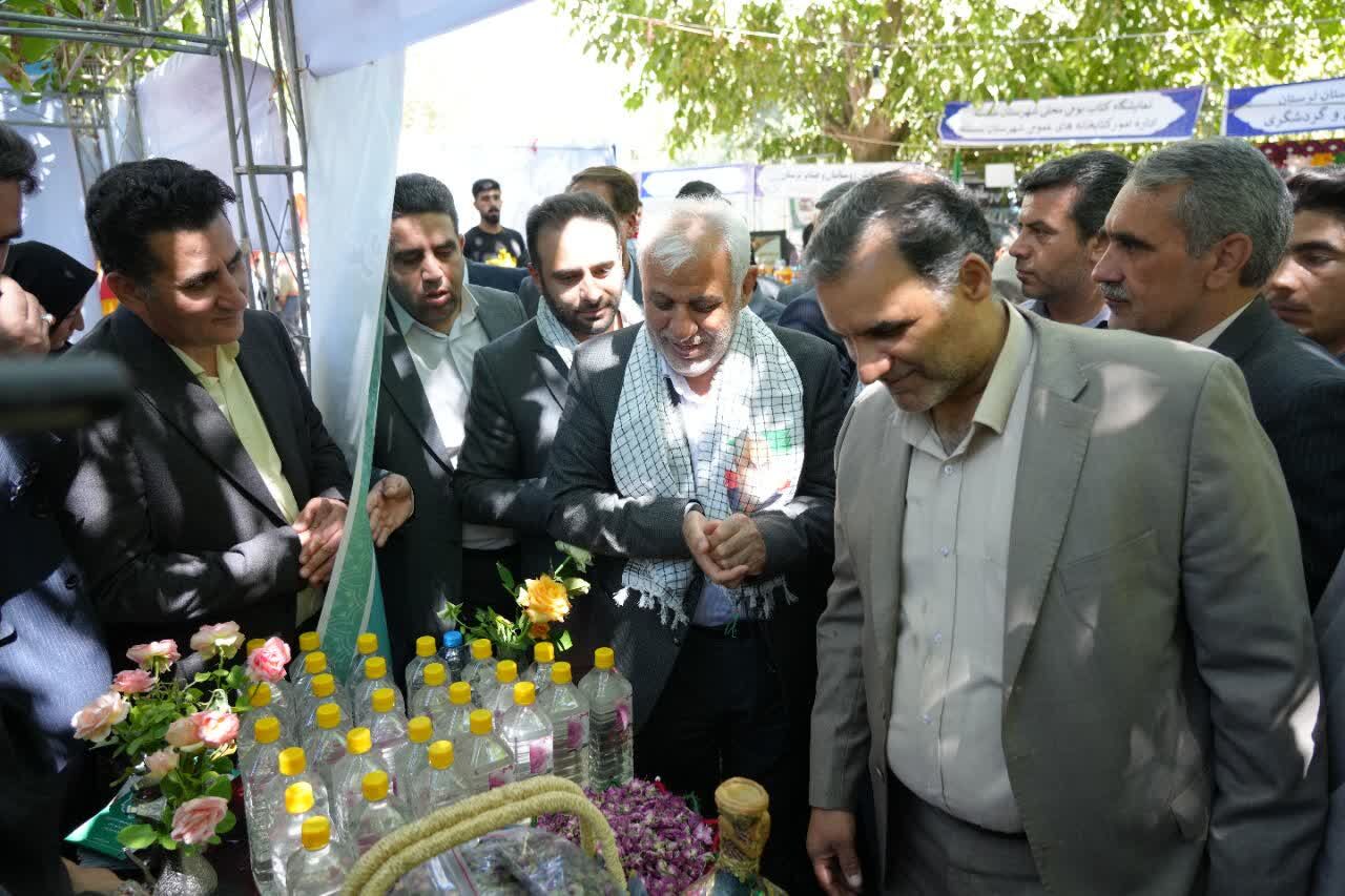 توسعه و توانمندسازی روستاها منجر به انقلاب اقتصادی در لرستان میشود