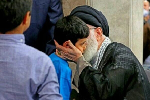 از خطاطی در مسجد تا ساخت بمبهای الکترونیکی