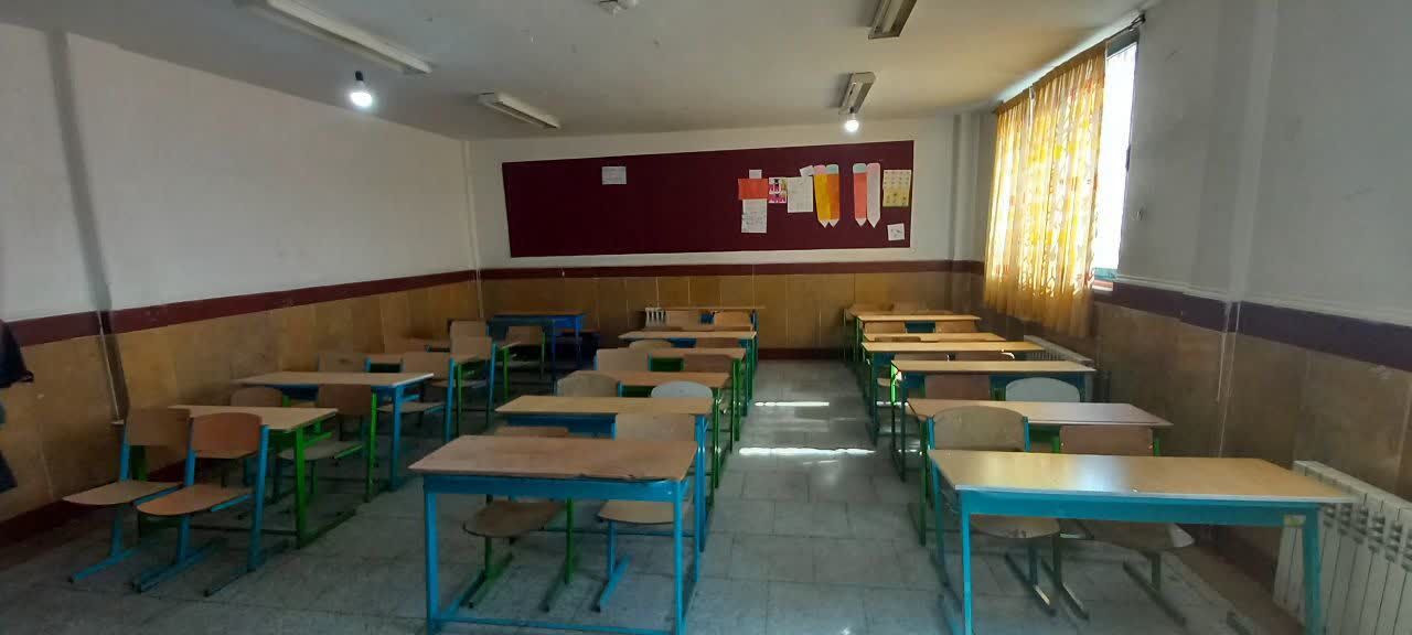 کار جهادی بچههای مسجد حضرت ابوالفضل(ع) اراک در آستانه بازگشایی مدارس