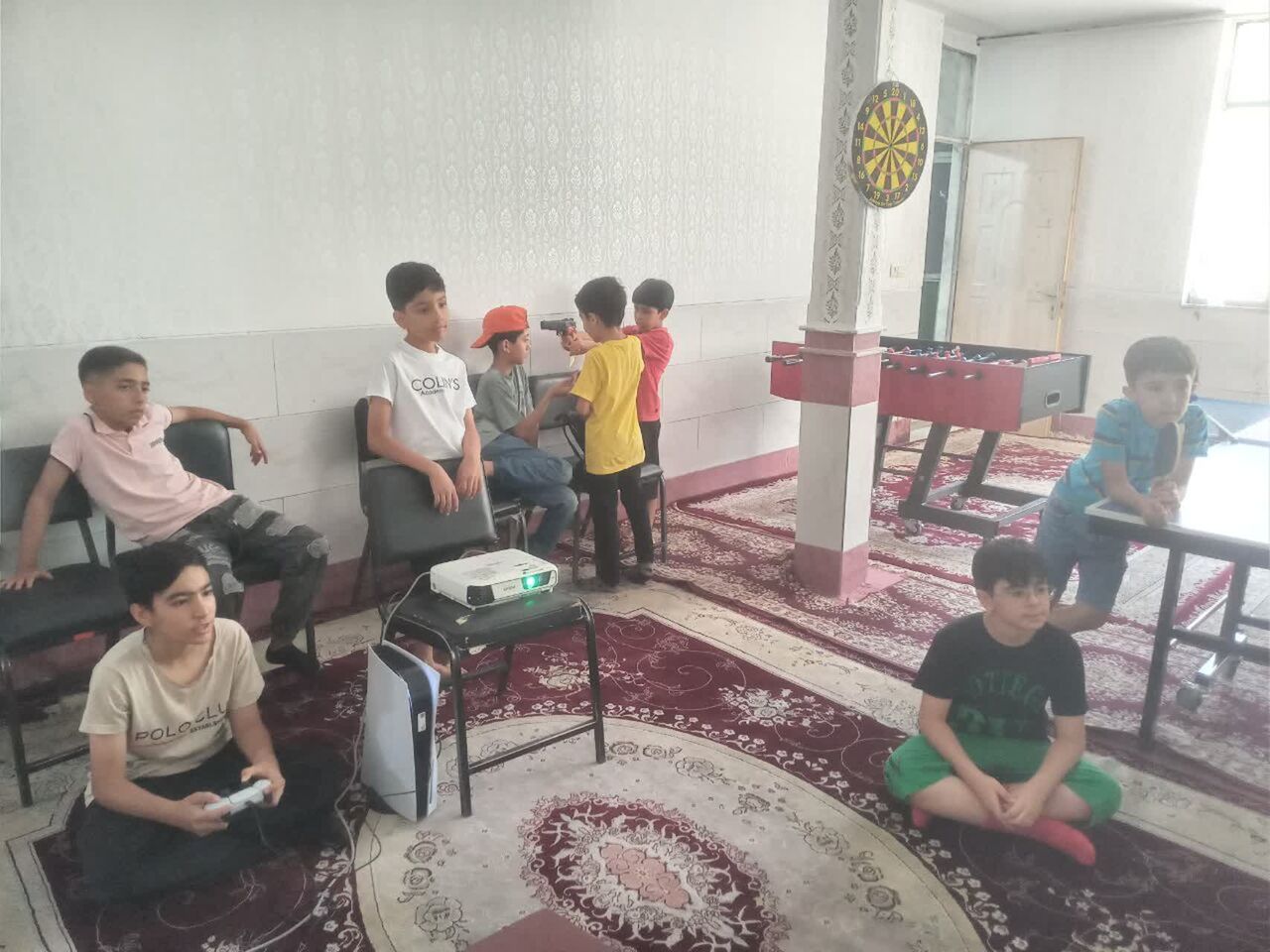 اجرای برنامههای فرهنگی و تربیتی به مناسبت هفته دفاع مقدس در کانون سید احمد خمینی