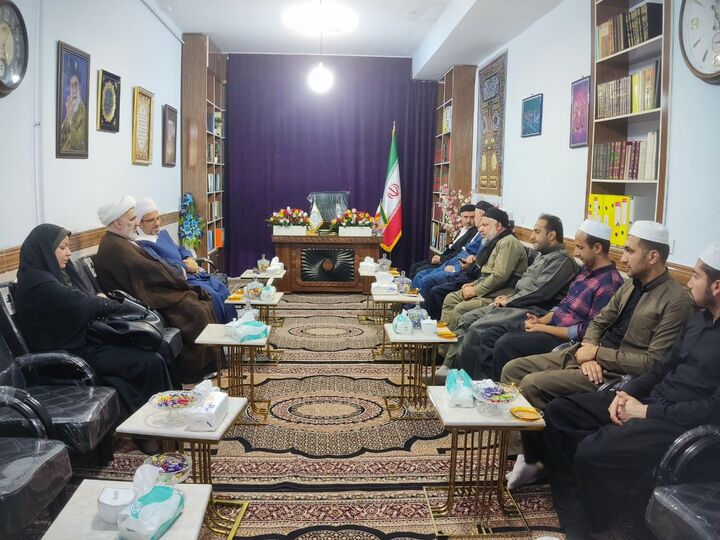 مساجد، کانون وحدت و توسعه فرهنگ ناب محمدی در جامعه اسلامی هستند