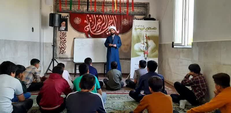 محافل ادبی جوانان منتظر ظهور روستای آق‌کند زنجان