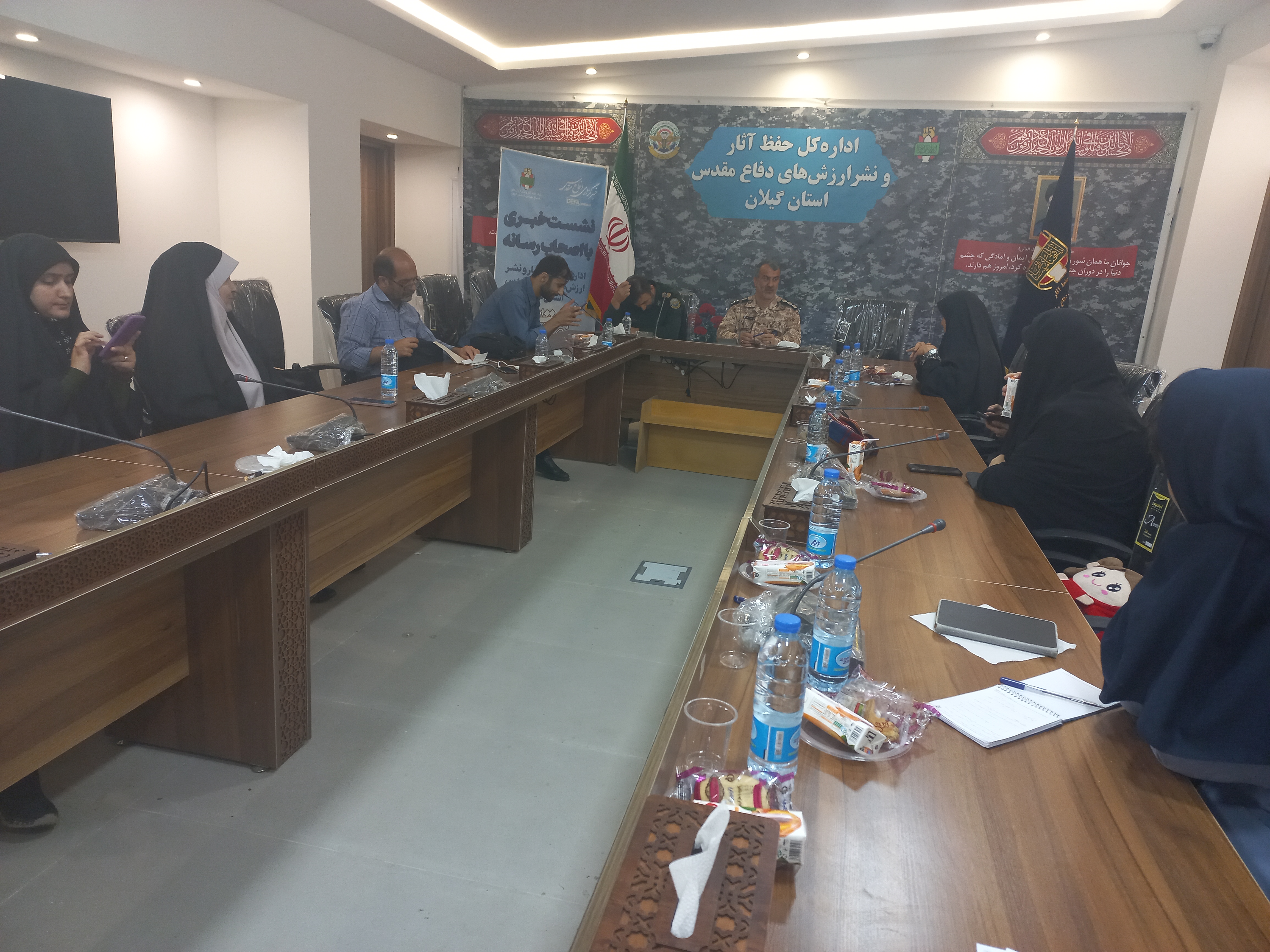 بسیاری از چالشها با الگوگیری از تجربه دفاع مقدس در کشور مدیریت میشوند