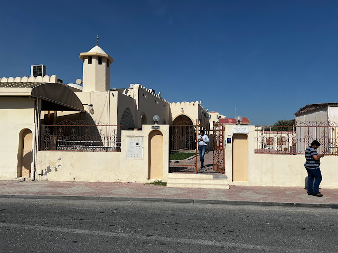 «مسجد امام صادق(ع)» در دوحه قطر با معماری ساده و زیبا