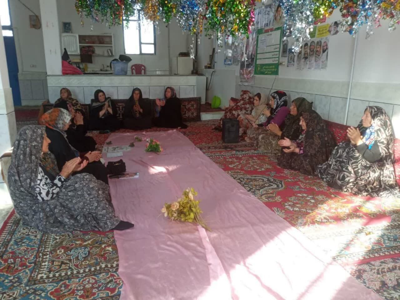 از برپایی کافه گفتگو تا برگزاری جشن و مولودی خوانی در کانون منتظران ظهور کنگاور