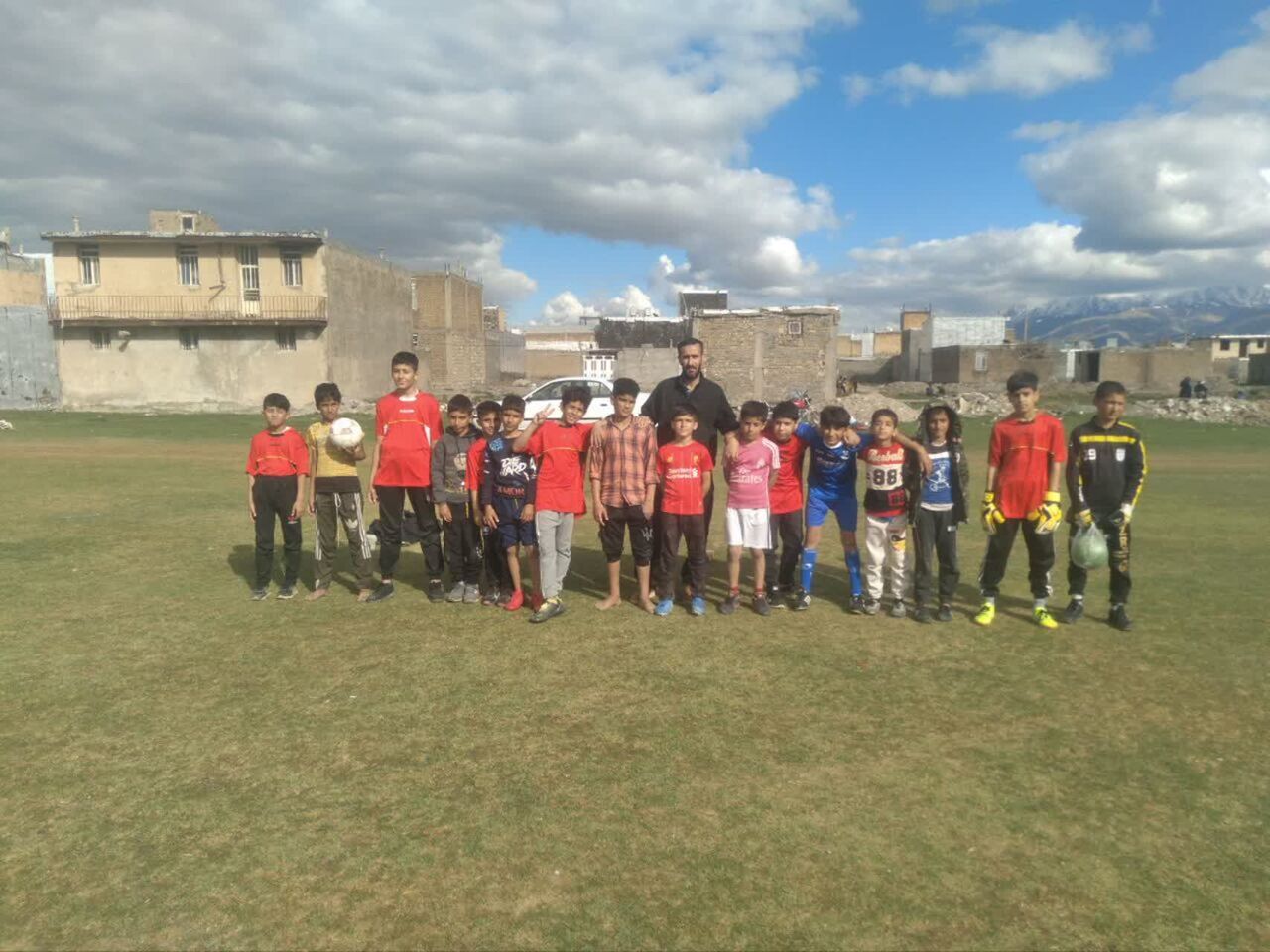 ارائه مشاوره تحصیلی به بچههای مسجد توسط کانون جنت الحسین(ع)