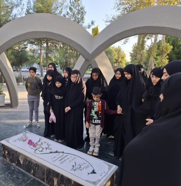 تربیت صحیح دانش آموزان، سرمایه گذاری بر آینده کشور است