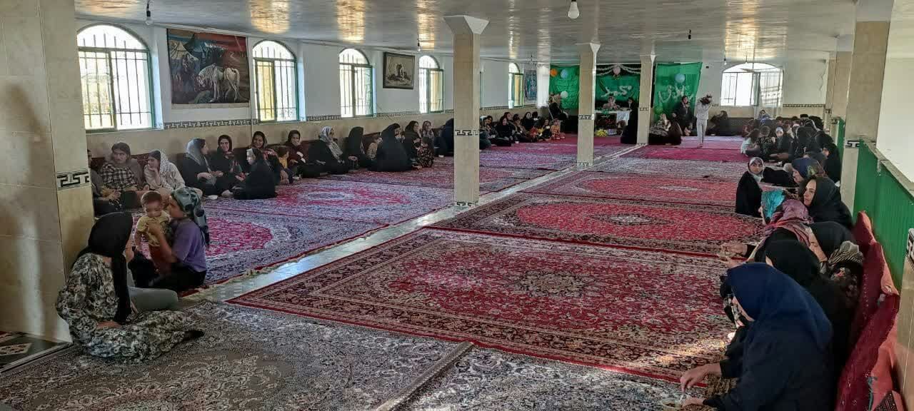 پخت ۱۵۰پرس غذا در کانون انصارالحسین(ع) کرمانشاه