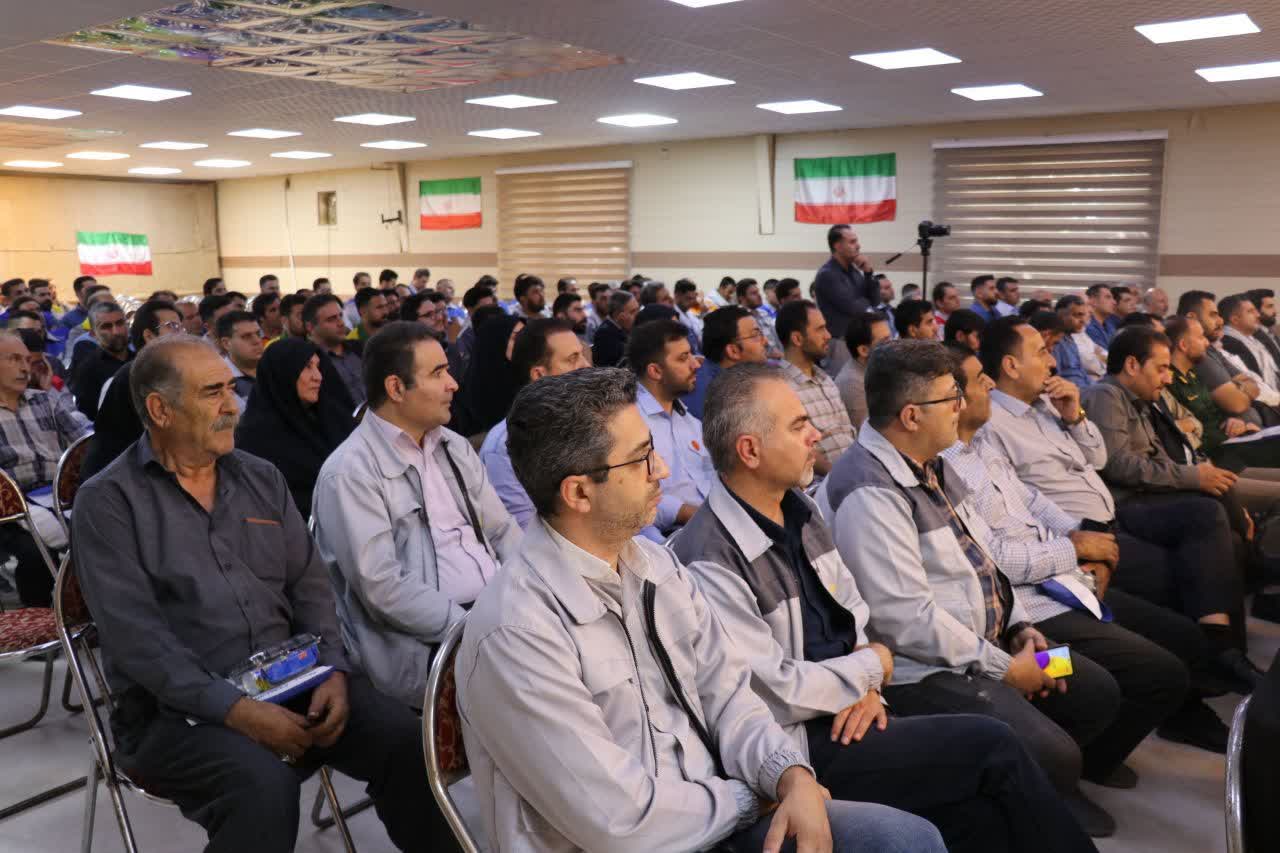 ایران به عنوان یک قدرت بزرگ در منطقه خاورمیانه نقش آفرینی میکند