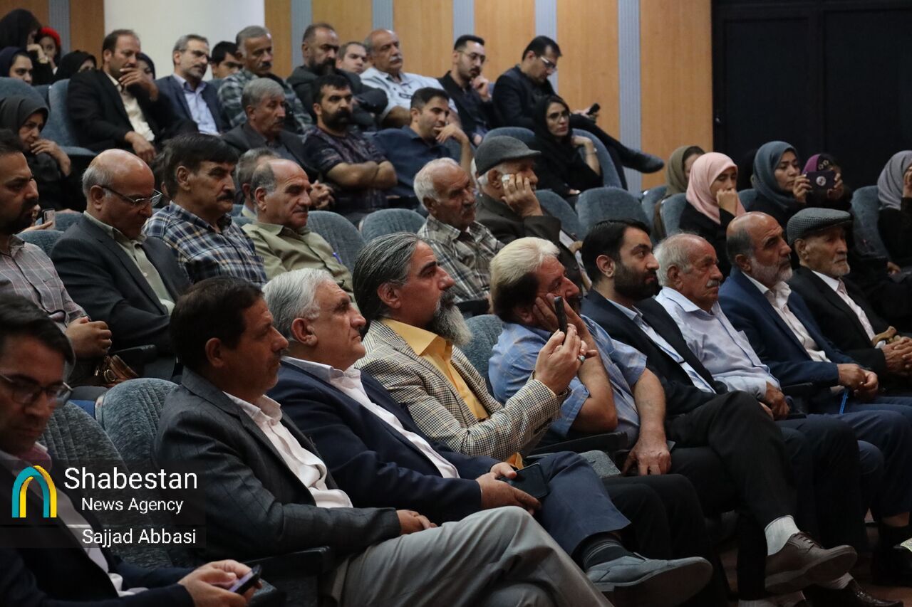 آیین نکوداشت شاعر پیشکسوت چهارمحالوبختیاری در شب مُراد برگزار شد