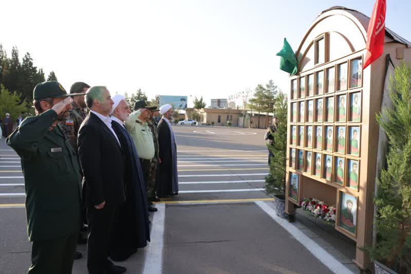 نیروهای مسلح با تمام توان در مقابل مخلان امنیت مردم پایمردانه ایستادهاند