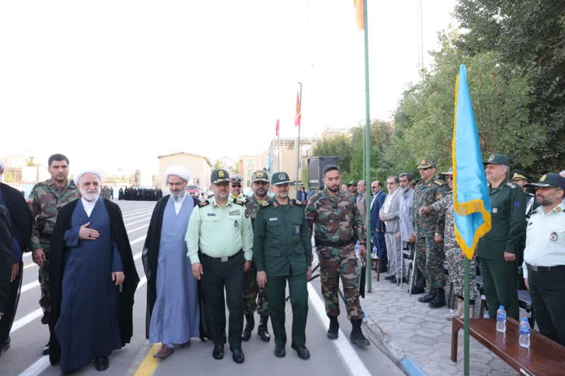 نیروهای مسلح با تمام توان در مقابل مخلان امنیت مردم پایمردانه ایستادهاند