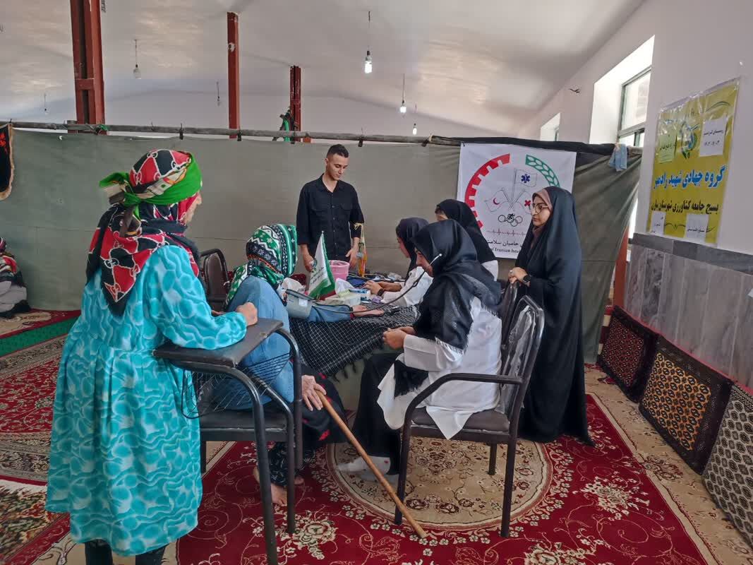 گروه جهادی شهید «محمود رادمهر» در روستای کردمیر اردو زد