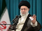 پرچم عاشورا برافراشته ماند؛ «مثل من با مثل یزید بیعت نمی‌کند» رمز بیداری ملت‌ها