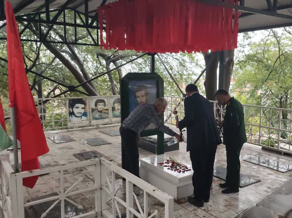 ادای احترام جامعه ورزشی نکا به مقام شامخ شهدا