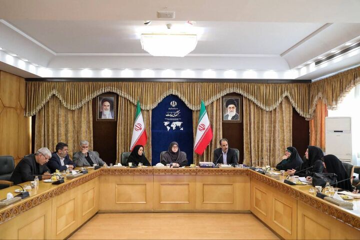 تسهیل امور خیرین را پیگیری می‌کنم