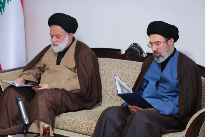 حضور جمعی از فرزندان حضرت آیتالله خامنهای در دفتر حزبالله لبنان در تهران