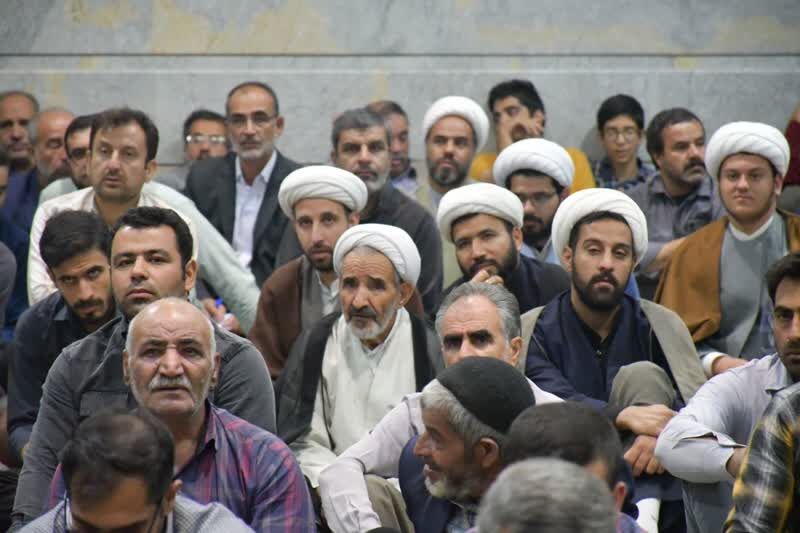 مساجد محل وحدت، وفاق و هم افزایی همگانی بشوند