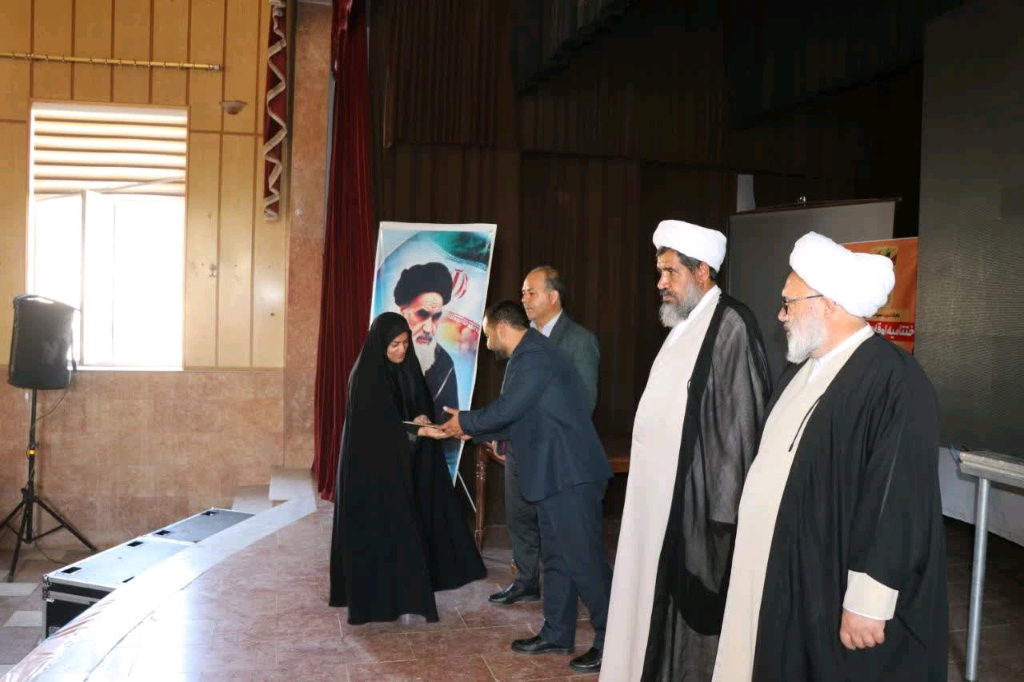 فعالیت کانونهای فرهنگی و هنری نباید مختصص به فصل خاصی باشد